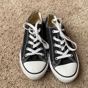 VGUC 2.5 black Converse Chuck Taylor All Star Low Top